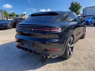 Coche accidentado Porsche Cayenne Coupe E-Hybrid * HUD - KAM - PANO - NAV* 2023/10