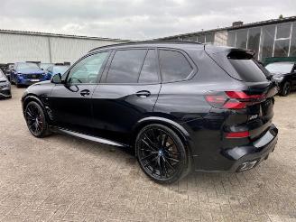 Schadeauto BMW X5 xDrive50e M Sport PRO *PANO- LUFT - 22"* 2024/7