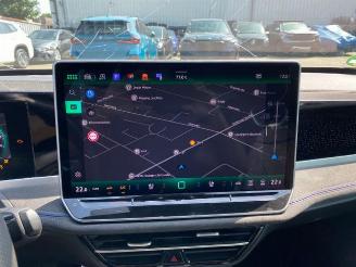 Volkswagen Passat Variant 2.0 TDI DSG R-Line *HEAD-UP -AHK* picture 25