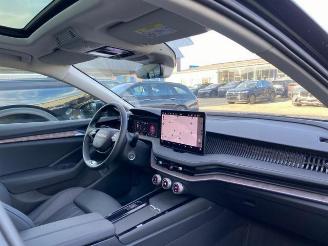 Skoda Superb Combi 1.5 TSI iV L&K *HEAD-UP - PANO-AHK* picture 20