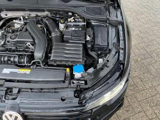 Volkswagen Golf Variant 1.5 eTSI DSG R-Line Black Style picture 14