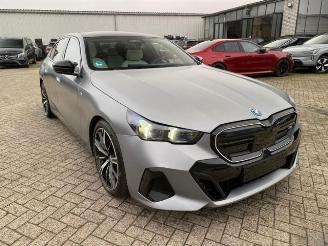uszkodzony samochody osobowe BMW i5 M60 xDrive *HEAD-UP - PANO - 360 KAM - NAVI* 2024/2