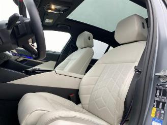 BMW i5 M60 xDrive *HEAD-UP - PANO - 360 KAM - NAVI* picture 15