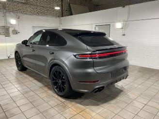Voiture accidenté Porsche Cayenne GTS Coupe PANO/CHRONO/HUD/360/NAVI 2025/6