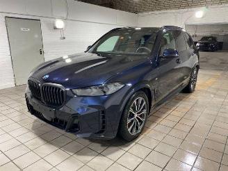 krockskadad bil auto BMW X5 xDrive50e M Sport Pro PANO/HUD/AHK/360/H&K 2025/9