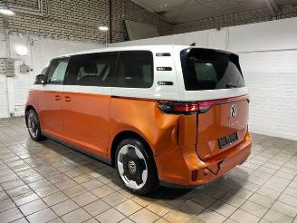 krockskadad bil auto Volkswagen Karl  2025/1