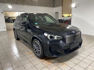 uszkodzony samochody osobowe BMW iX1 eDrive20 M Sport KAM/NAVI 2024/7