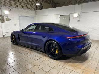 Damaged car Porsche Taycan Turbo S KERAMIK/CHRONO/PANO/HUD/360/BOSE 2023/1
