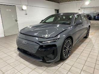 Coche accidentado Audi A6 avant A6 e-tron Avant Performance AHK/360/NAVI 2025/7