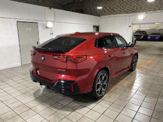 Damaged car BMW iX2 xDrive30 M Sport Pro HUD/AHK/360/H&K/NAVI 2023/11