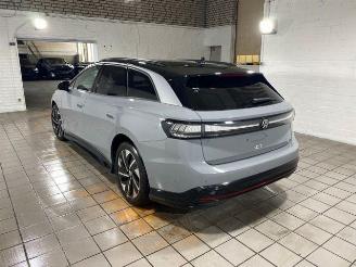 damaged passenger cars Volkswagen ID.7 Tourer Pro 82 kWh PANO/HUD/AHK/360/H&K/NAVI 2024/12