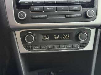 Volkswagen Polo Life 1.2 TSI Clima Cruise Pdc Stoelverw picture 19