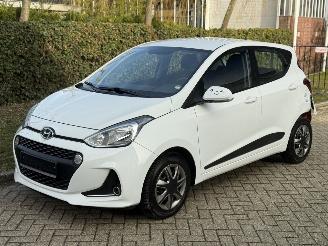 Auto incidentate Hyundai I-10 Passion | Airco | Stoelverwarming | Automaat | 2019/6