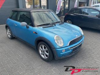 skadebil auto Mini Mini Mini One/Cooper (R50), Hatchback, 2001 / 2007 1.6 16V One 2004/1