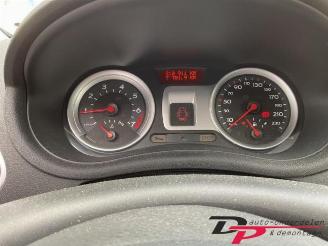 Renault Clio Clio III (BR/CR), Hatchback, 2005 / 2014 1.6 16V picture 11