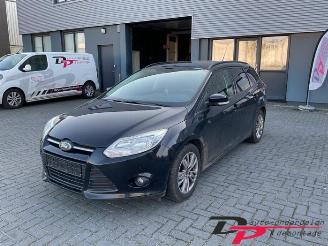 demontáž osobní automobily Ford Focus Focus 3 Wagon, Combi, 2010 / 2020 1.0 Ti-VCT EcoBoost 12V 125 2014/5