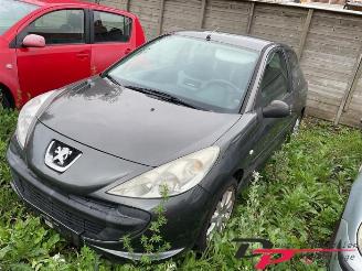 Salvage car Peugeot 206 206+ (2L/M), Hatchback, 2009 / 2013 1.1 XR,XS 2011/3