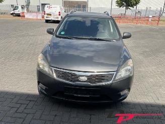 demontáž osobní automobily Kia Cee d Cee'd Sporty Wagon (EDF), Combi, 2007 / 2012 1.4 16V 2010/1