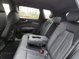 Audi Q4 Q4 e-tron 45 e-tron Quattro Heatpump Camera Leer VOL!! picture 5
