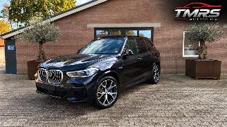 damaged passenger cars BMW X5 X5 xDrive 45 e M Sport PANORAMA Trekhaak HUD 360View 2023/3