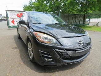 skadebil auto Mazda 3  2010/2