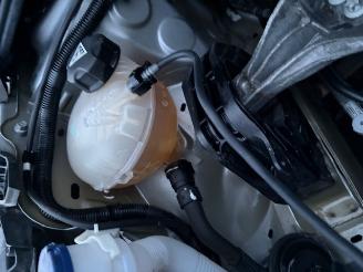 Peugeot 208  picture 9