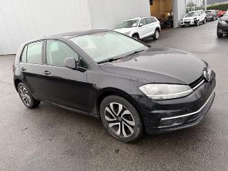 Volkswagen Golf  picture 3