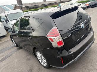 damaged passenger cars Toyota Prius Plus 7 seats HYBRID 2018/4