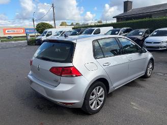 skadebil auto Volkswagen Golf  2014/1