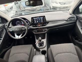 Hyundai I-30  picture 15