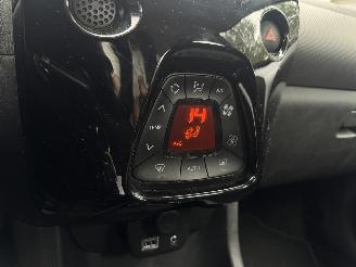 Peugeot 108 1.0 e-Vti Clima Camera CarPlay! NAP Origineel NL picture 23