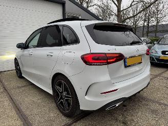 Mercedes B-klasse 180 AMG Panoramadak Origineel NL picture 7