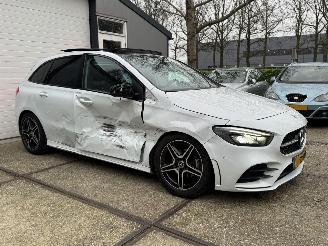 Mercedes B-klasse 180 AMG Panoramadak Origineel NL picture 5