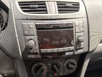 Suzuki Swift 1.2 EASS Airco Sport! picture 23