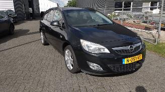 skadebil auto Opel Astra SPORTS TOURER 1.4 Turbo innovation Sports 2012/1