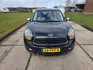 skadebil auto Mini One COUNTRYMAN 2011/4