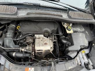 Ford Grand C-Max 1.0 Ti-VCT EcoBoost picture 14