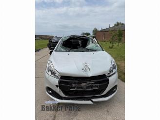 Uttjänta bilar auto Peugeot 208 208 I (CA/CC/CK/CL), Hatchback, 2012 / 2019 1.2 12V e-THP PureTech 110 2017/1