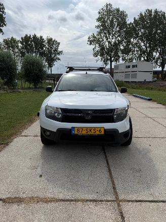 uszkodzony samochody osobowe Dacia Duster 4X4 SUV 2011/1