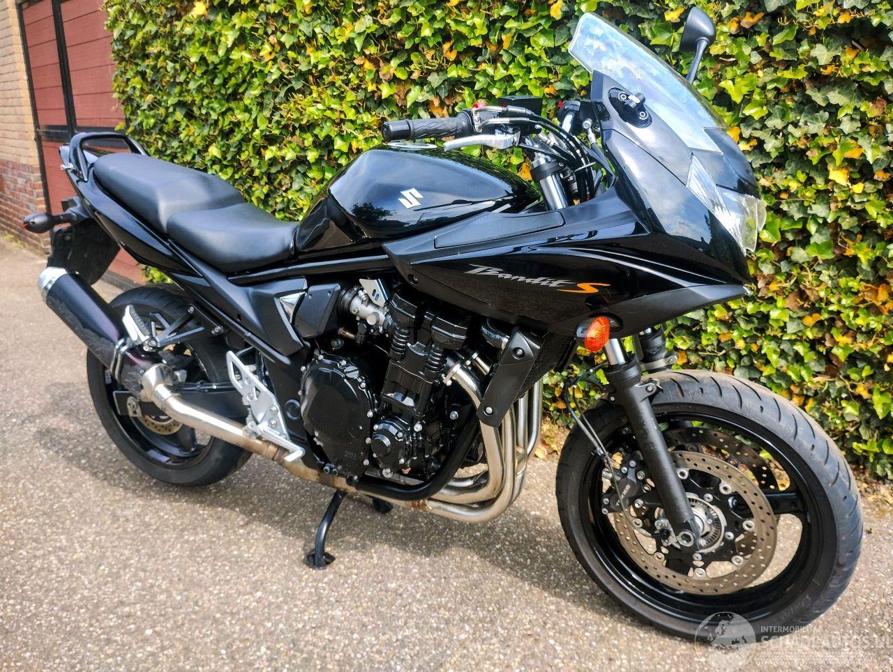 Suzuki Bandit 650 GSF 650 SA met ABS