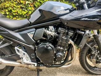 Suzuki Bandit 650 GSF 650 SA met ABS picture 4