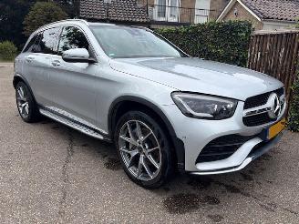 Schadeauto Mercedes GLC AMG 300 4-MATIC PANORAMA LEER VOLL 2020/10