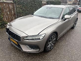 Auto incidentate Volvo V-60 2.0 T5 Inscription 250PK! AUTOMAAT 2018/8