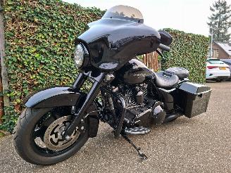 Harley-Davidson  FLHX Street Glide Full Black picture 13