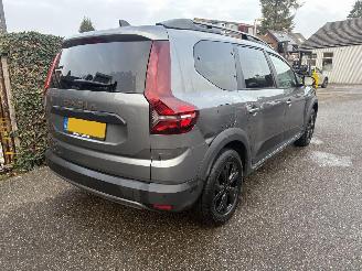 Dacia Jogger AUTOMAAT 1.6 Hybrid 140 Extreme 7 persoons picture 2