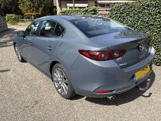 Mazda 3 2.0 e-SKYACTIV-G M HYBRID 150PK picture 2