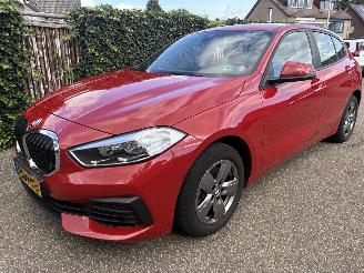 Damaged car BMW 1-serie 116 EXE 110 PK AUTOMAAT ZEER ZUINIG !! 2023/9