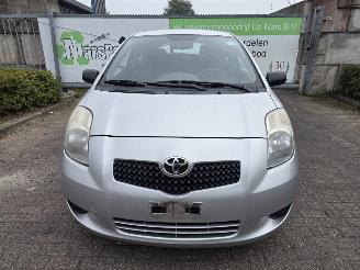  Toyota Yaris 1.0 12V VVT-i Hatchback  Benzine 998cc 51kW (69pk) 2008/8