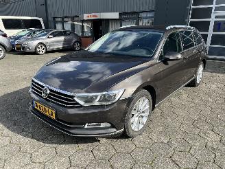 krockskadad bil auto Volkswagen Passat 1.8 TSI Business Edition R 2017/4