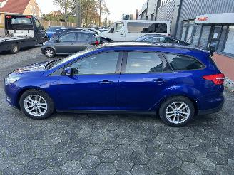Ford Focus Wagon 1.0 Trend Edition picture 2